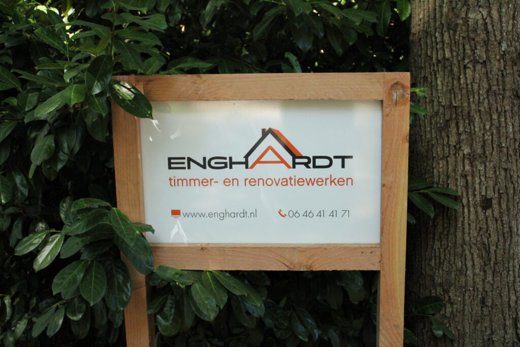 Tuinbord Enghardt